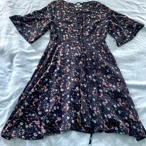 Like new - Lucy Wang dress - size M